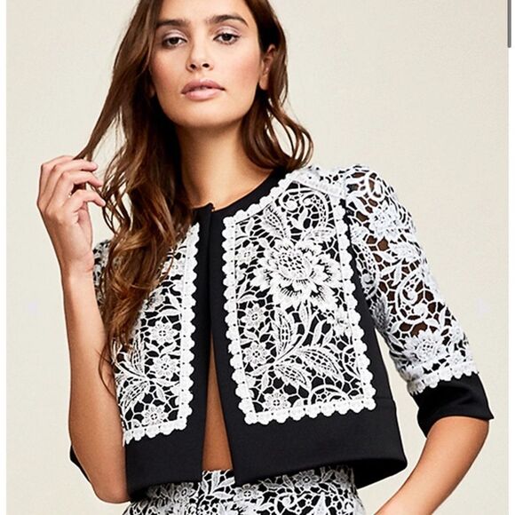 Tadashi Shoji lace/ mesh cropped blazer, size 2 - Picture 2 of 16